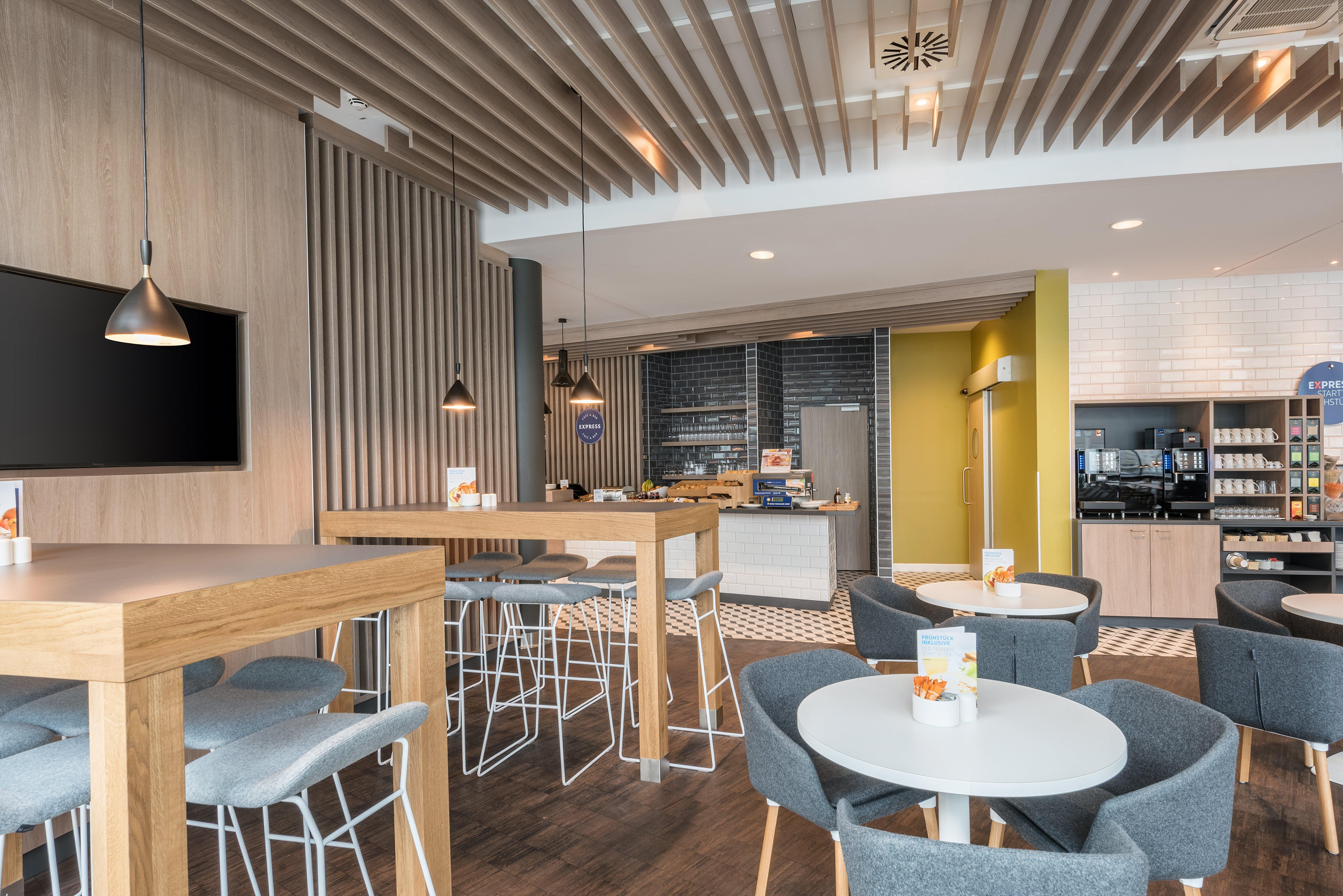 Express - By Ihg Hotel