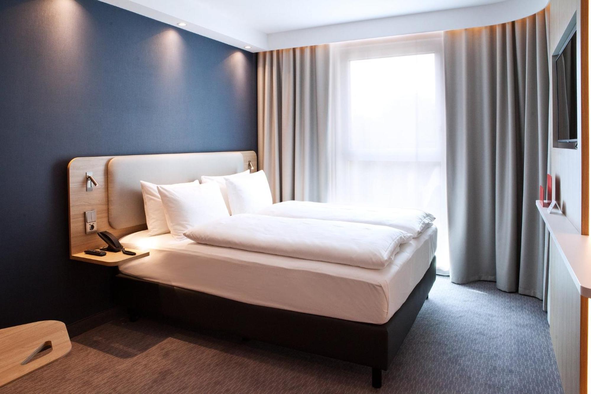 Hotel Express - By Ihg 3*